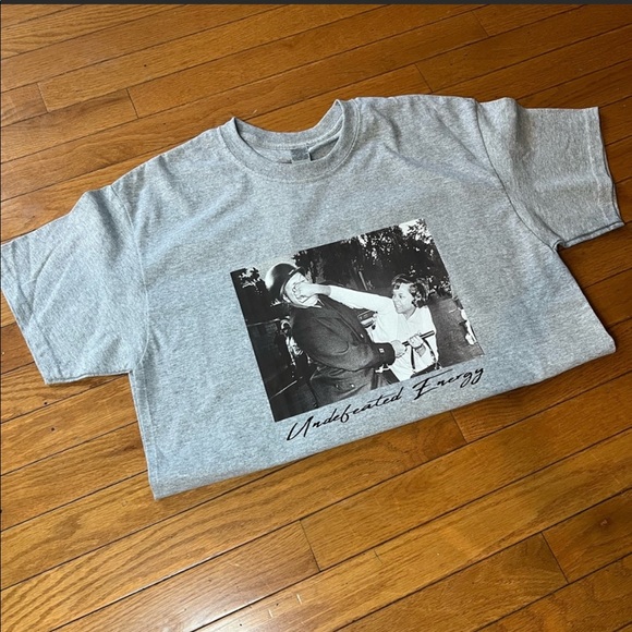 Undefeated Energy tee! - Picture 3 of 4